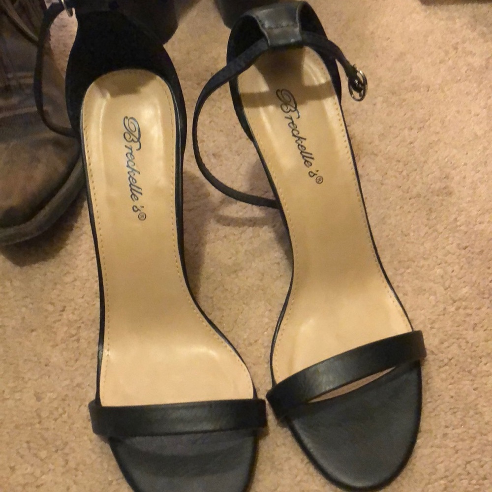 Cute heels!